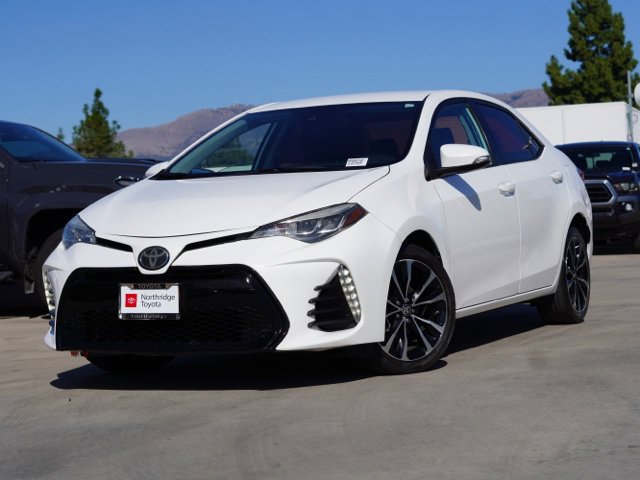 Used 2017 Toyota Corolla SE FWD image 2