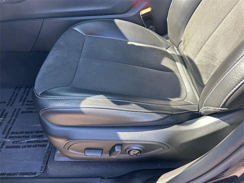 Used 2023 Jeep Grand Cherokee L Laredo image 12