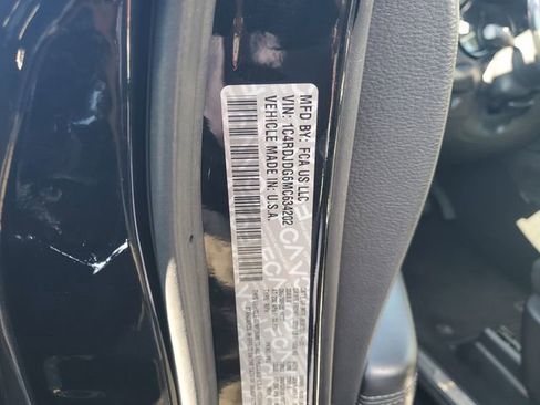 Used 2021 Dodge Durango GT image 30