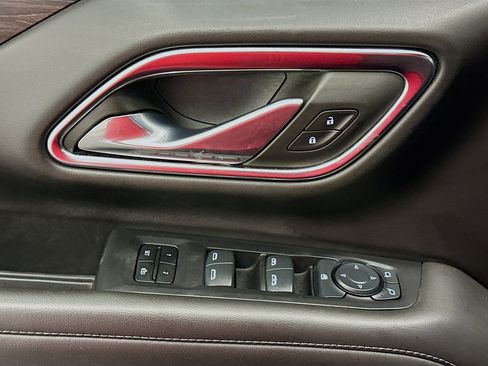 Used 2024 Chevrolet Tahoe LT image 15