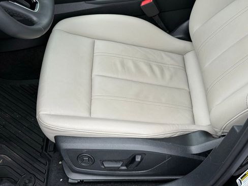 Used 2025 Audi A3 2.0T Premium w/ Convenience Package image 34