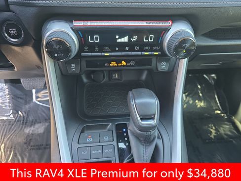 Used 2025 Toyota RAV4 XLE Premium FWD image 30