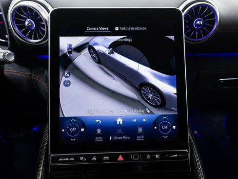 Used 2024 Mercedes-Benz SL 63 AMG 4MATIC image 23