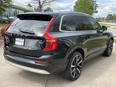 Used 2022 Volvo XC90 T6 Momentum w/ Advanced Package AWD/4WD image 3