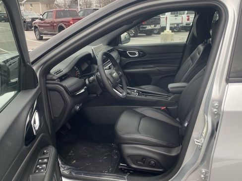 New 2026 Jeep Compass Limited image 15