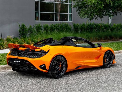 New 2027 McLaren 750S Spider RWD image 8