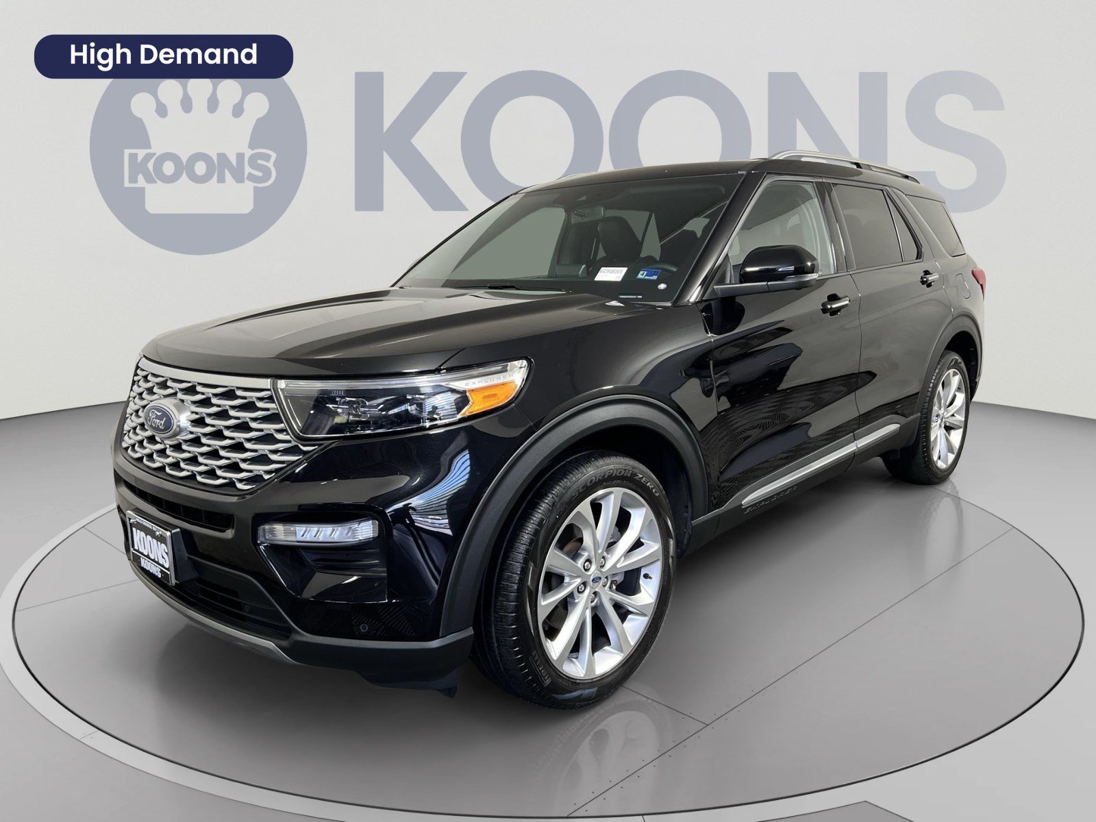 Certified 2023 Ford Explorer Platinum w/ Technology Package AWD/4WD image 1