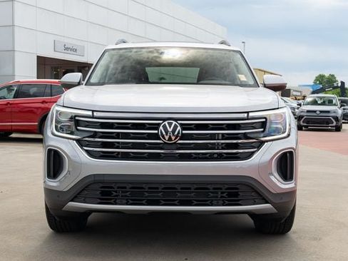 New 2026 Volkswagen Atlas SE FWD image 9