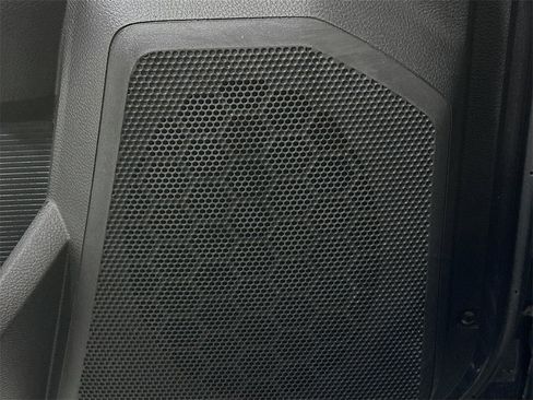 Used 2015 RAM 2500 Tradesman w/ Chrome Appearance Group image 20