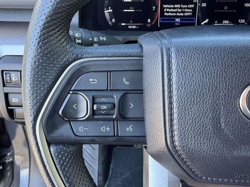 Used 2025 Toyota Tacoma TRD Off-Road image 11