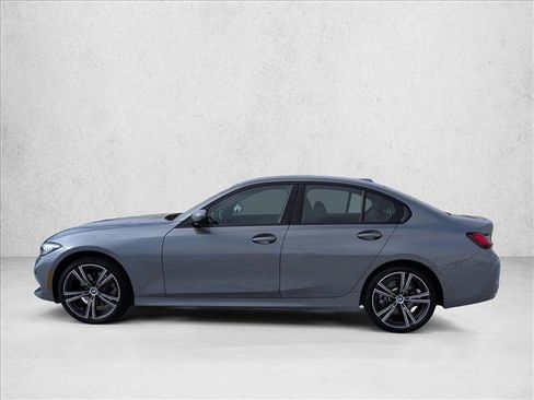 Used 2023 BMW 330i Sedan w/ Driving Assistance Package RWD image 9
