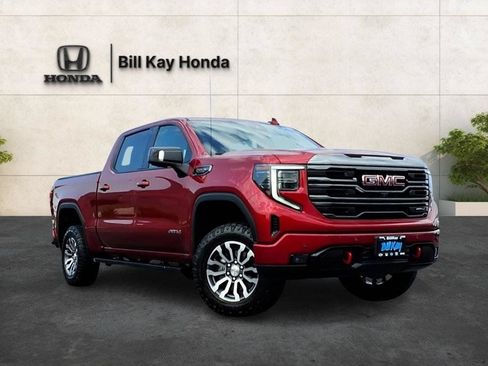 Used 2023 GMC Sierra 1500 AT4 w/ Technology Package AWD/4WD image 5
