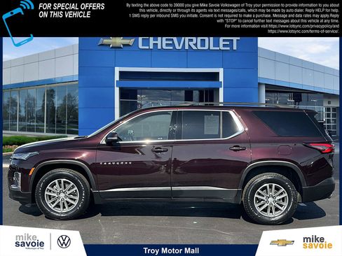 Certified 2023 Chevrolet Traverse LT FWD image 2