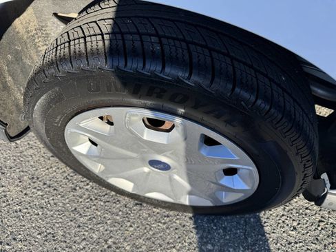 Used 2017 Ford Transit Connect XL image 14