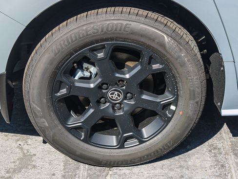 New 2026 Toyota Sienna XLE Woodland Edition AWD/4WD image 12