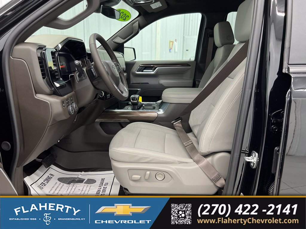 New 2026 Chevrolet Silverado 1500 RST AWD/4WD image 9