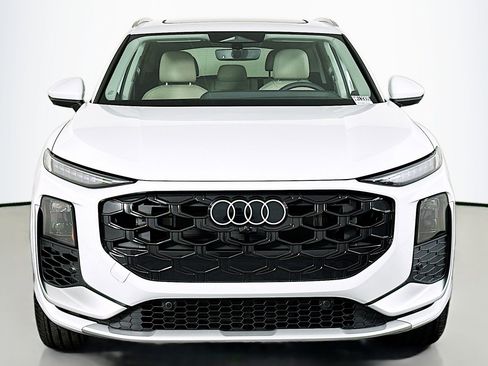 New 2026 Audi Q3 quattro 2.0T image 2