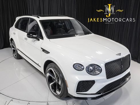 Used 2022 Bentley Bentayga AWD/4WD image 15