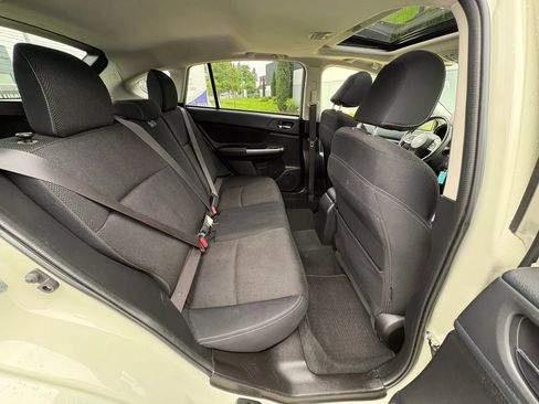 Used 2015 Subaru Crosstrek 2.0i Premium w/ Moonroof Package AWD/4WD image 21