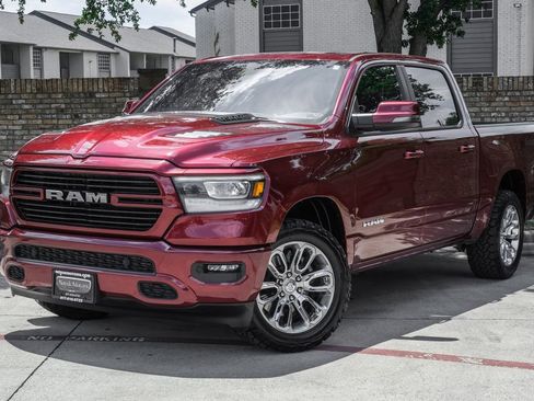 Used 2023 RAM 1500 Laramie AWD/4WD image 11