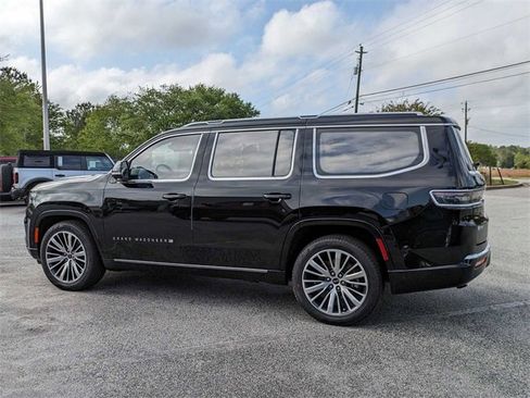 New 2024 Jeep Grand Wagoneer Series III image 5