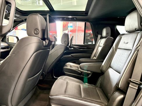 Used 2023 Cadillac Escalade Sport image 14