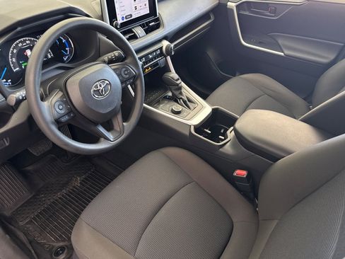 Certified 2024 Toyota RAV4 LE AWD/4WD image 9