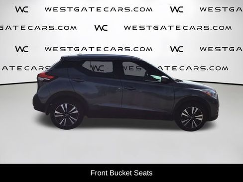 Used 2018 Nissan Kicks SV image 11