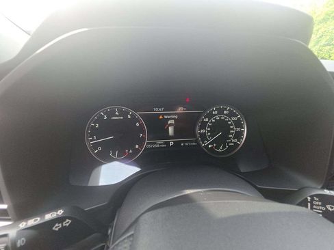 Used 2023 Mitsubishi Outlander SE AWD/4WD image 4