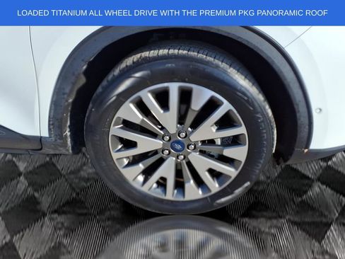 Used 2020 Ford Escape Titanium w/ Titanium Premium Package 2.0 image 7