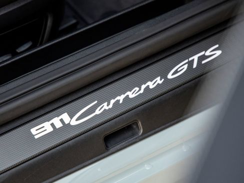 Certified 2026 Porsche 911 Carrera GTS RWD image 38