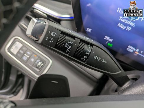 Used 2025 Buick Enclave Sport Touring AWD/4WD image 18