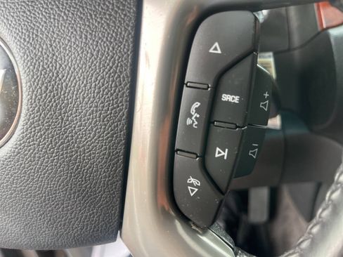 Used 2011 Chevrolet Suburban LT AWD/4WD image 25