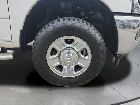 Used 2020 RAM 3500 Tradesman w/ Chrome Appearance Group image 31