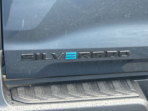 Used 2026 Chevrolet Silverado EV LT AWD/4WD image 36