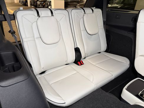 New 2026 Lincoln Aviator Black Label w/ Dynamic Handling Package AWD/4WD image 16