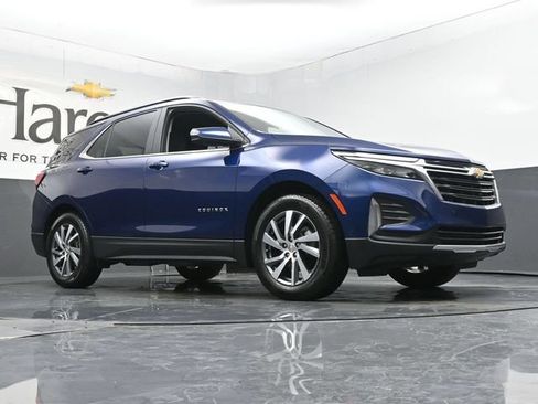 Used 2022 Chevrolet Equinox LT FWD image 2