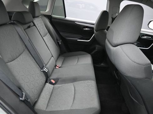 Used 2022 Toyota RAV4 XLE w/ XLE Grade Weather Package image 31