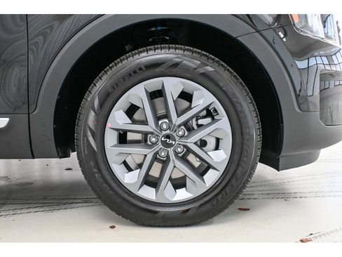 New 2025 Kia Telluride LX image 8