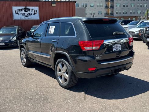 Used 2011 Jeep Grand Cherokee Overland AWD/4WD image 5