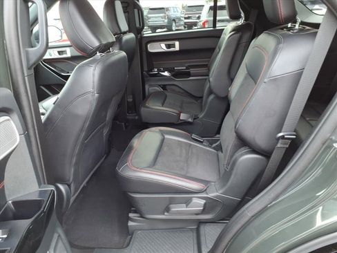 Certified 2023 Ford Explorer ST-Line w/ Class IV Trailer Tow Package image 14