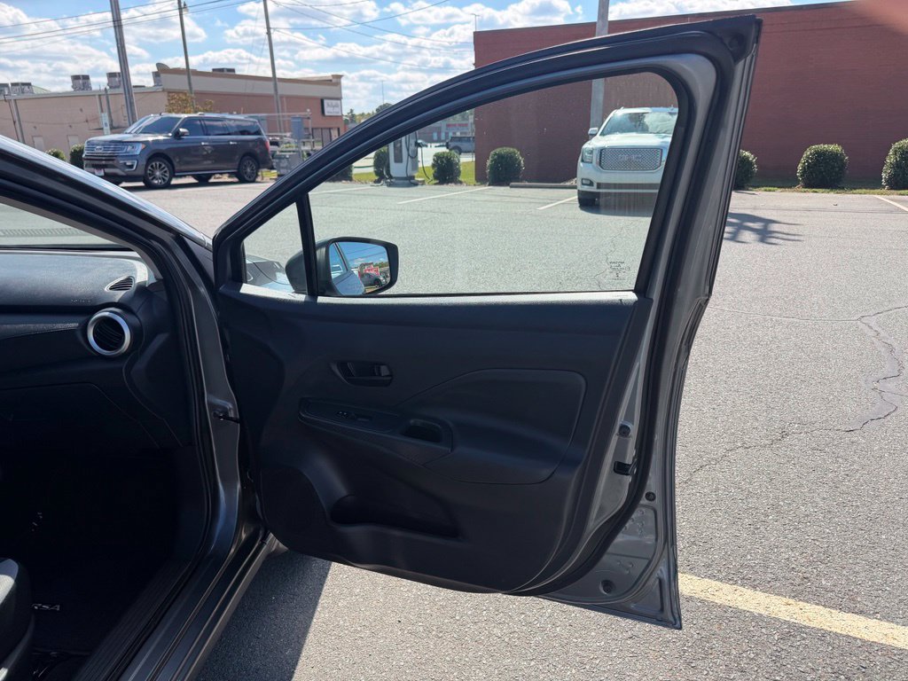 Used 2025 Nissan Versa S w/ Trunk Package FWD image 28
