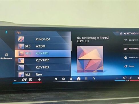 Used 2025 BMW X5 sDrive40i w/ M Sport Package image 50