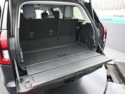 New 2026 Ford Expedition Active RWD image 10