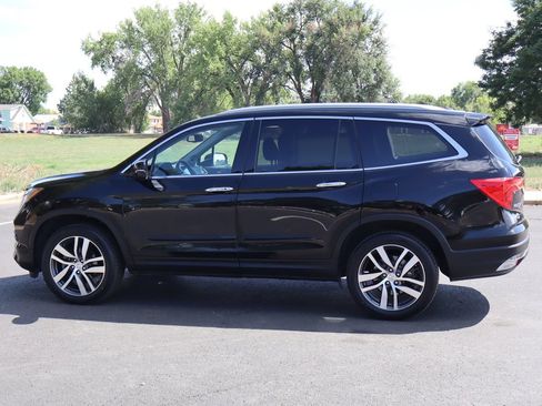 Used 2016 Honda Pilot Touring image 8