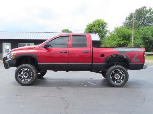 Used 2006 Dodge Ram 2500 Truck Laramie AWD/4WD image 3