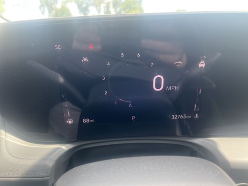 Used 2024 Buick Encore GX Avenir w/ Avenir Technology Package AWD/4WD image 10