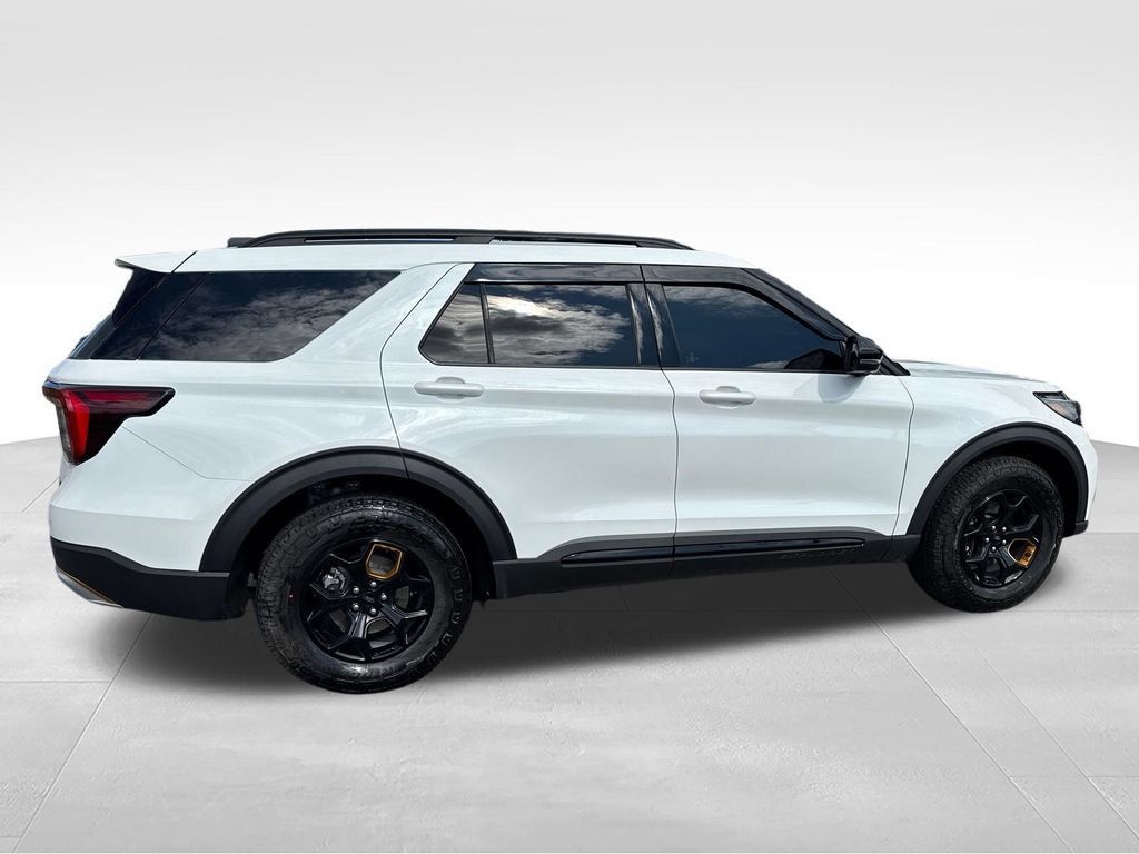 Used 2026 Ford Explorer Tremor w/ Tremor Ultimate Package AWD/4WD image 3