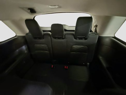 Used 2023 Nissan Pathfinder SV image 29