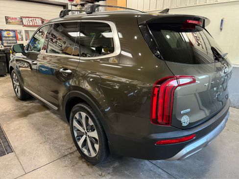 Used 2020 Kia Telluride S AWD/4WD image 6